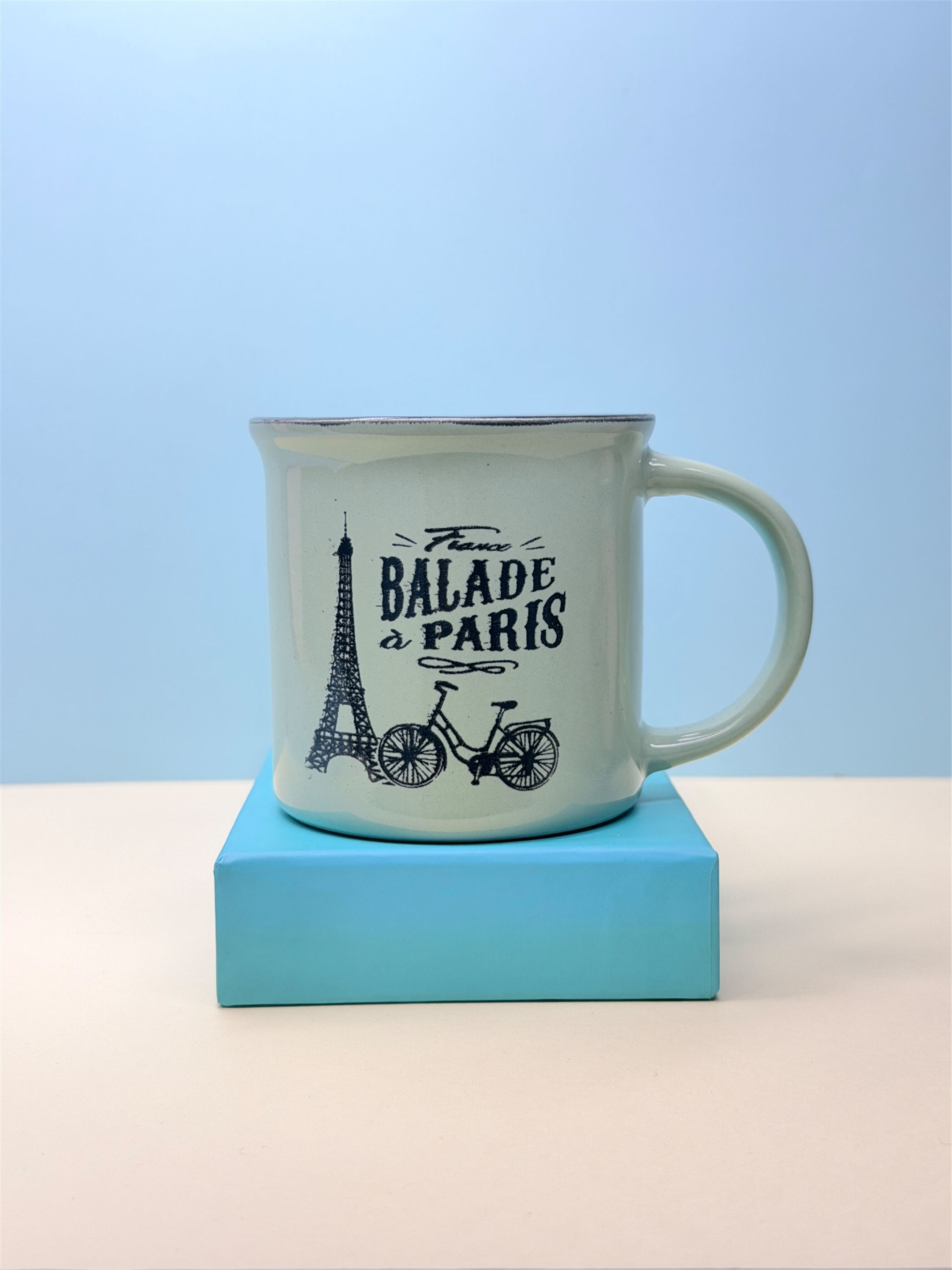 ماگ سبز طرح پاریس Balade a Paris
